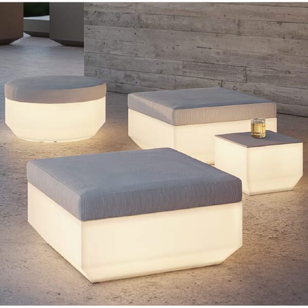 Vela Chill Illuminated Table and Ottoman